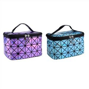 เครื่องสำอางสำหรับสุภาพสตรี Luminous